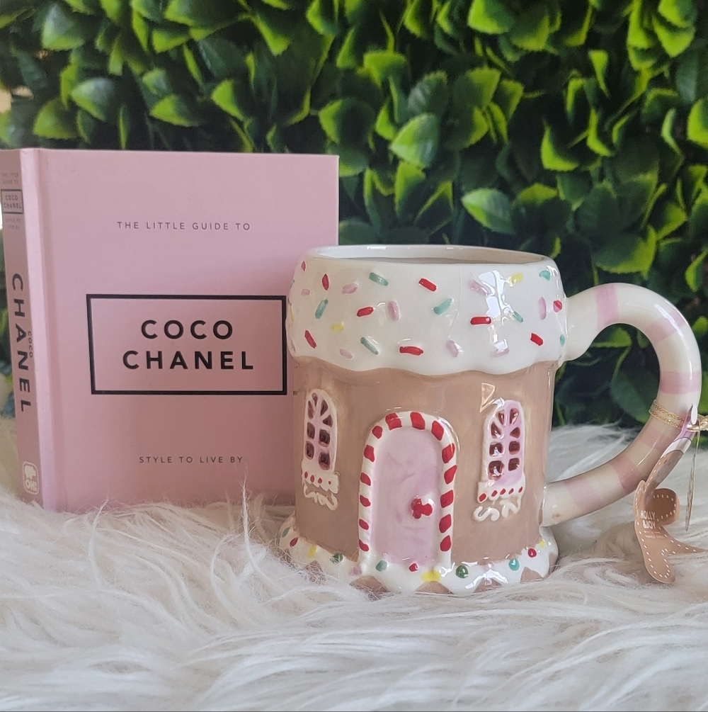 NWT Holly & Joy Gingerbread Mug with Crazing